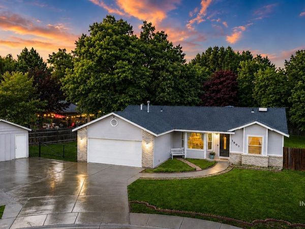1803 Poplar St, Caldwell, ID 83605