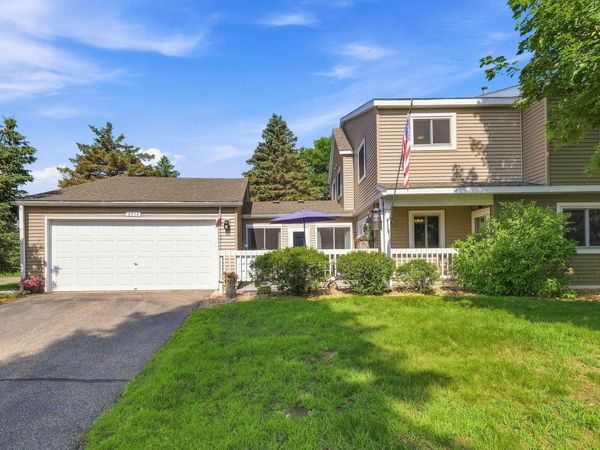 2513 Wimbledon Place, Woodbury, MN 55125