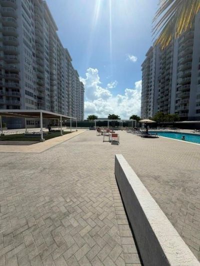 18061 Biscayne Blvd , Unit PH02, Aventura, FL 33160 Photo