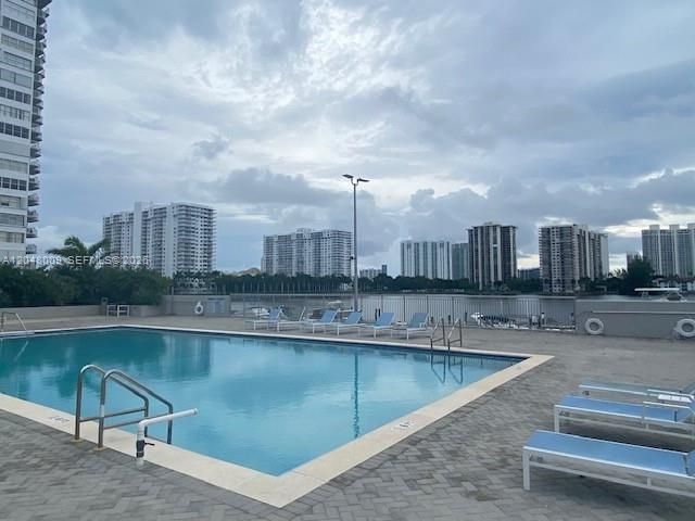 18061 Biscayne Blvd , Unit PH02, Aventura, FL 33160 Photo