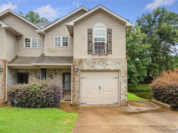 1755 Saint Charles Way, Tuscaloosa, AL 35404