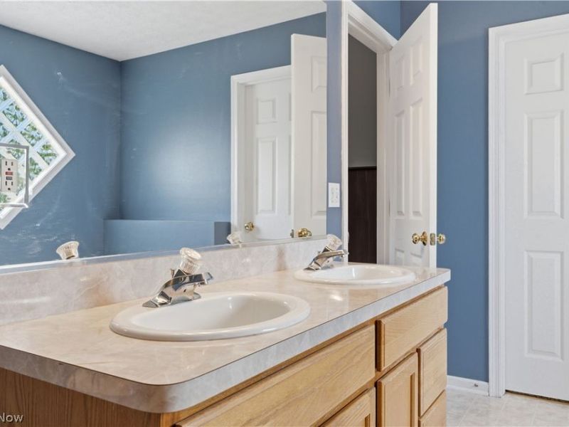 13756 Cartwright, Strongsville, OH 44136 Photo 32