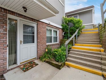 227-E Portage Lakes Drive, Akron, OH 44319