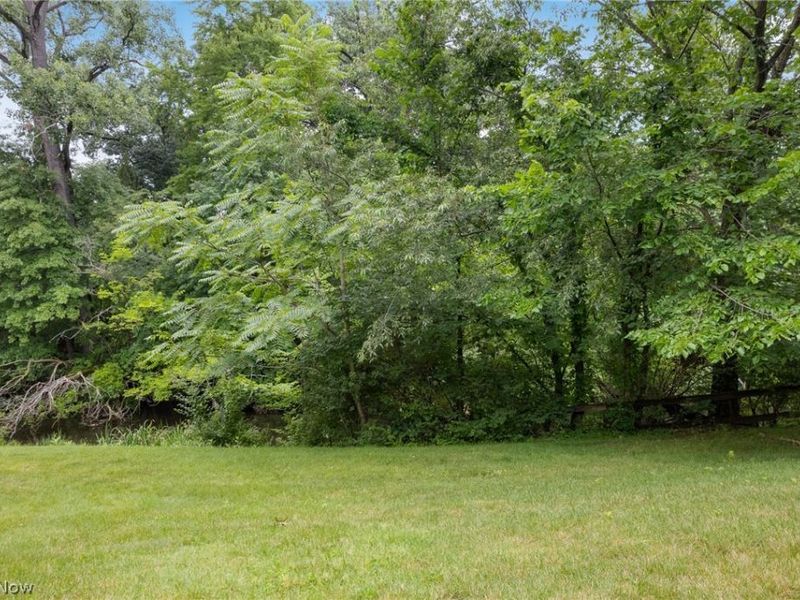 227-E Portage Lakes Drive, Akron, OH 44319 Photo 28