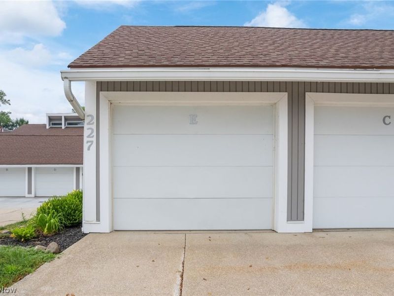 227-E Portage Lakes Drive, Akron, OH 44319 Photo 29