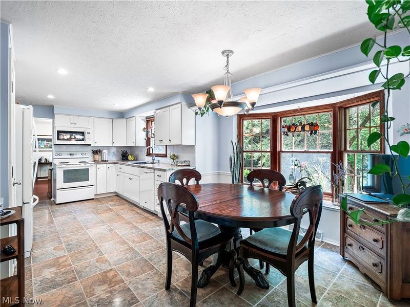18273 Mallard Circle, Strongsville, OH 44136 Photo 13
