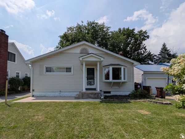 1957 Vivian Rd. Road, Monroe, MI 48162