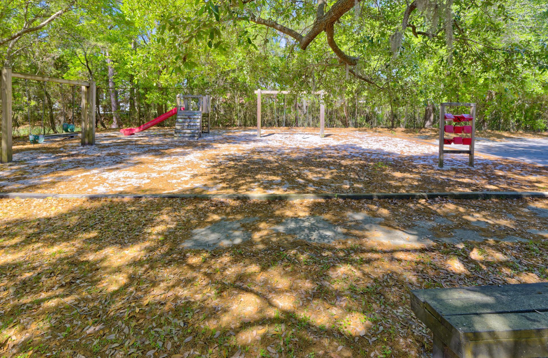 415 Parkdale Drive Photo 23