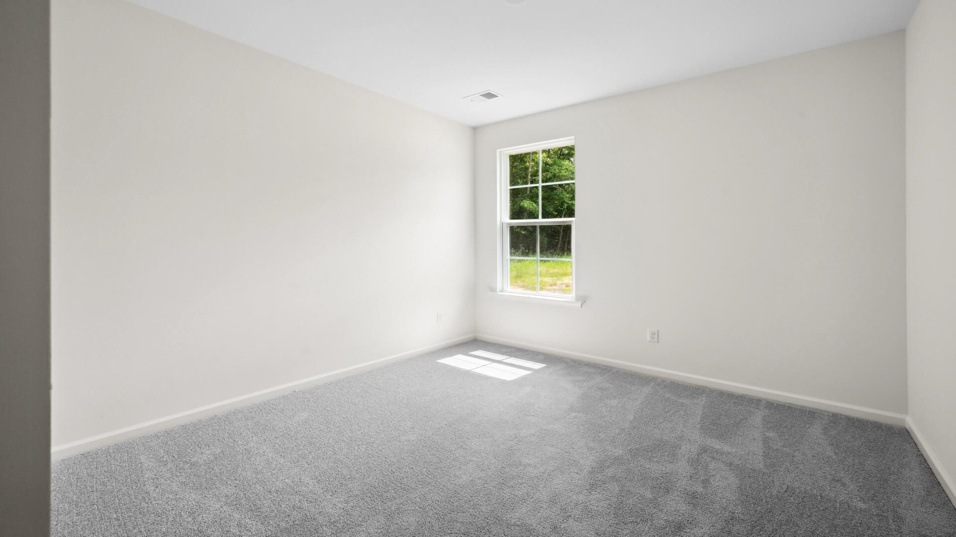 438 Cadbury Loop Photo 13
