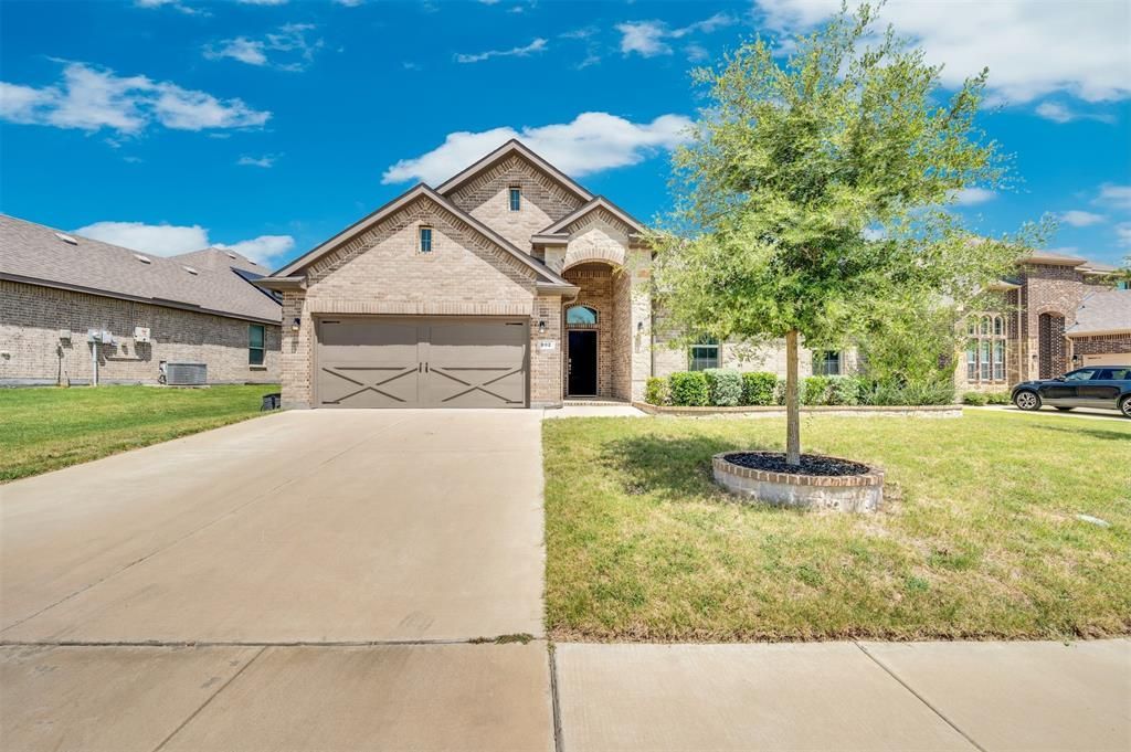 802 Grove Park Lane, Midlothian, TX 76065 Main Photo