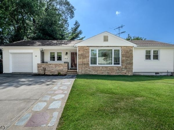 341 Saint Johns Pl, Bound Brook, NJ 08805
