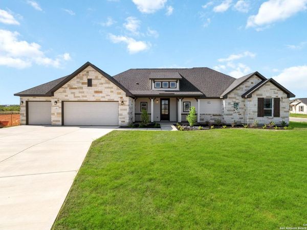 541 Alta Vista Drive, Pleasanton, TX 78064