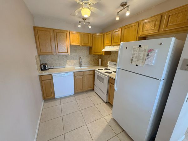 125 Dorset C, Boca Raton, FL 33434