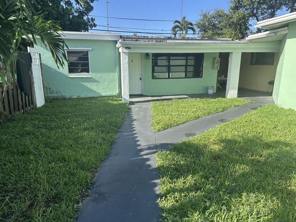 6128 SW 40th Street, Unit E, Miramar, FL 33023