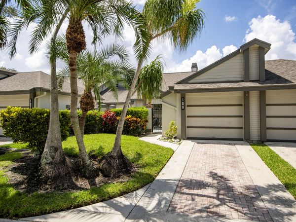 109 Landings Boulevard, Greenacres, FL 33413