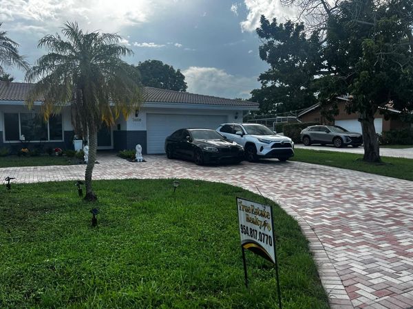 3608 NW 82nd Avenue, Coral Springs, FL 33065