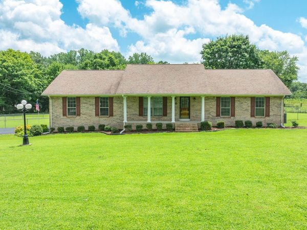 442 S Military St, Loretto, TN 38469