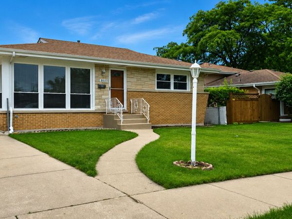 8607 N Osceola Avenue , Niles, IL 60714
