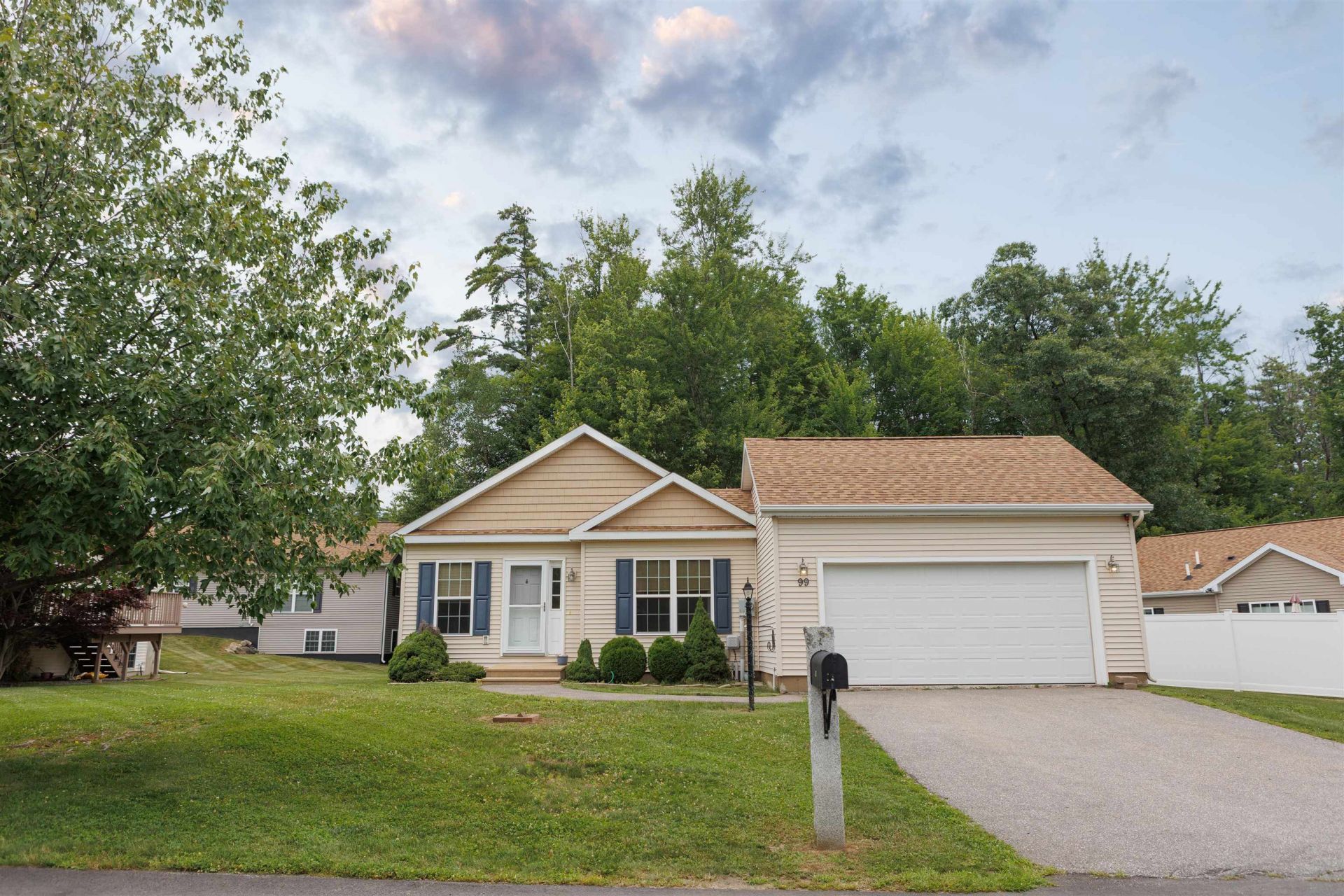 99 Sarasota Lane, Laconia, NH 03246 Main Photo