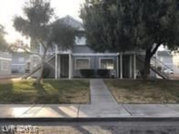 1871 COSMIC Drive , Las Vegas, NV 89115