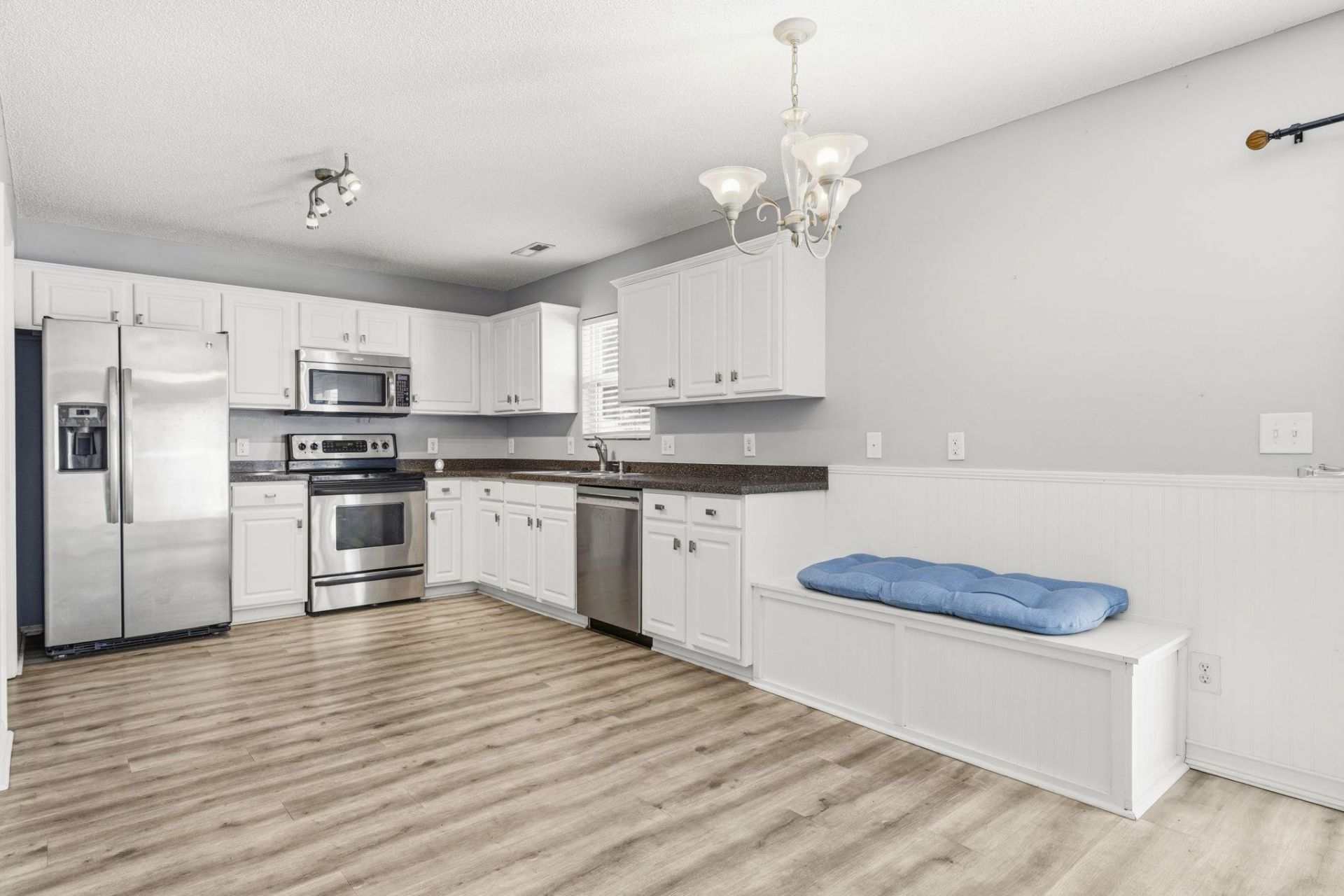127 Weeping Willow Dr.  Photo 8