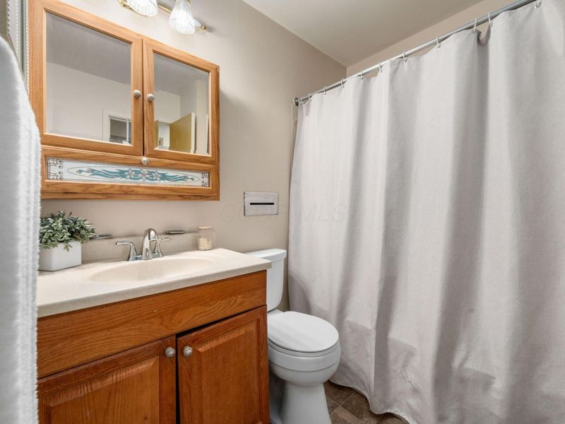 282 Imperial Drive, Columbus, OH 43230 Photo 17