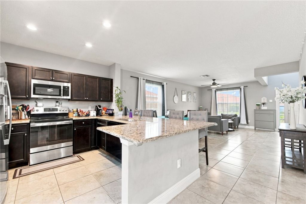 404 Seafoam Circle, Fort Pierce, FL 34945 Photo