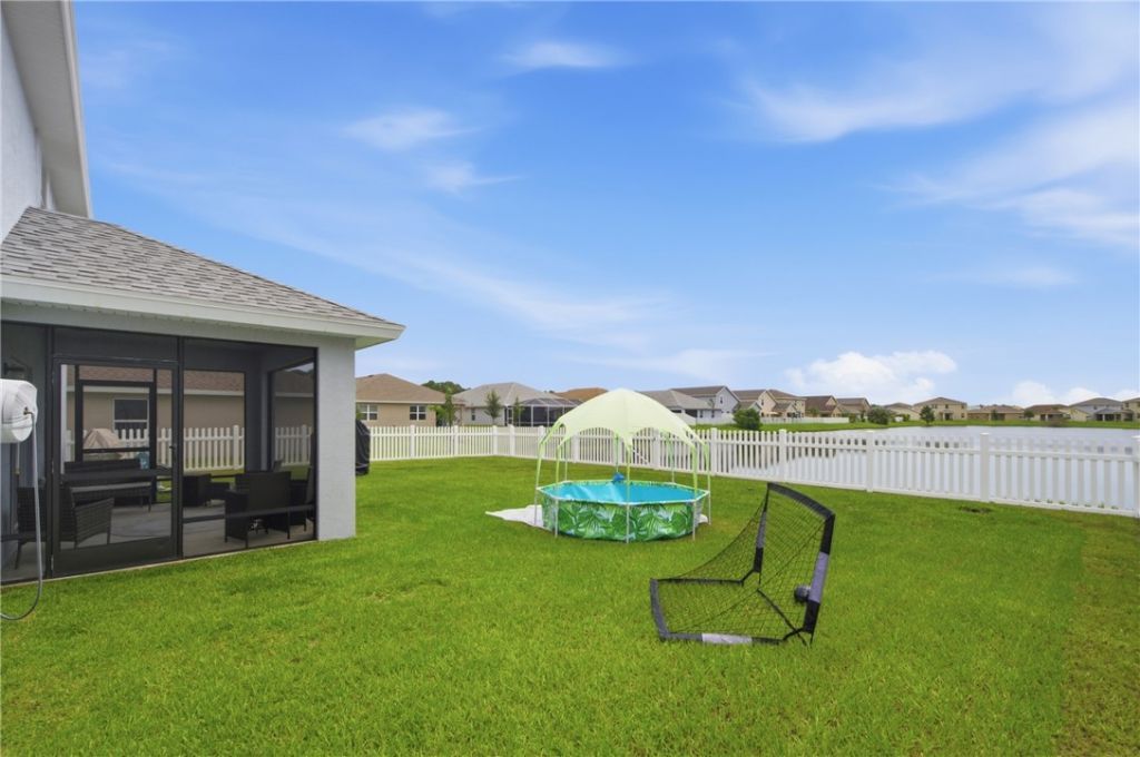 404 Seafoam Circle, Fort Pierce, FL 34945 Photo