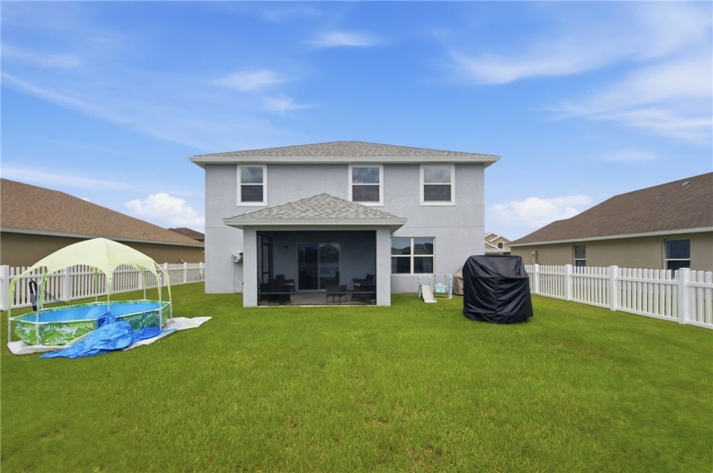 404 Seafoam Circle, Fort Pierce, FL 34945 Photo