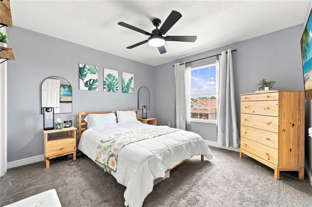 404 Seafoam Circle, Fort Pierce, FL 34945 Photo