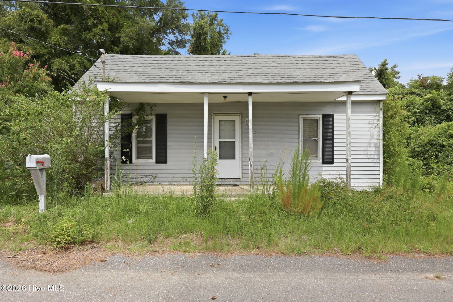 1502 Parker Street, Kinston, NC 28501 Main Photo