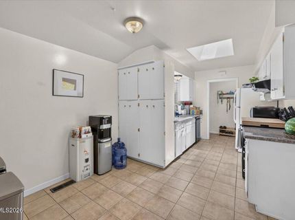 1090 Kings Row, Reno, NV 89503 Photo