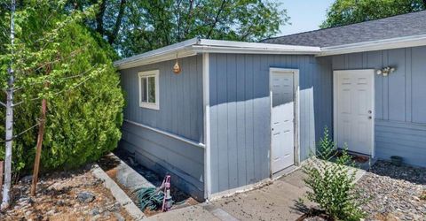 1090 Kings Row, Reno, NV 89503 Photo