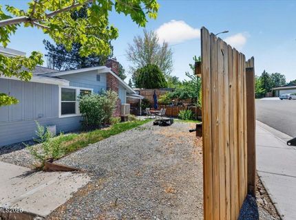 1090 Kings Row, Reno, NV 89503 Photo