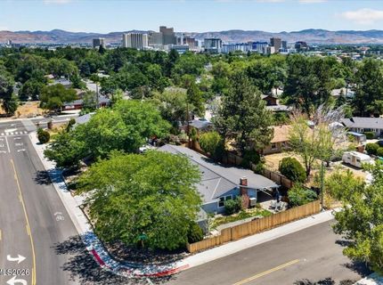 1090 Kings Row, Reno, NV 89503 Photo