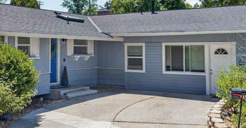 1090 Kings Row, Reno, NV 89503 Photo