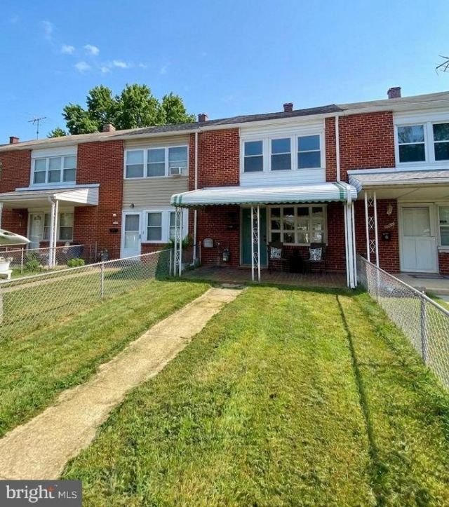2044 LARKHALL, DUNDALK, MD 21222