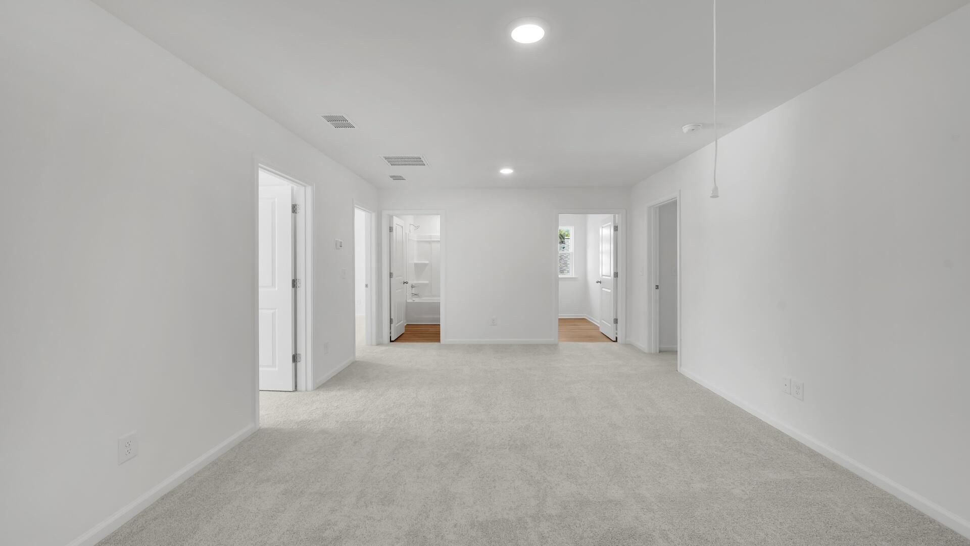 439 Cadbury Loop Photo 15