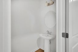 439 Cadbury Loop photo 4