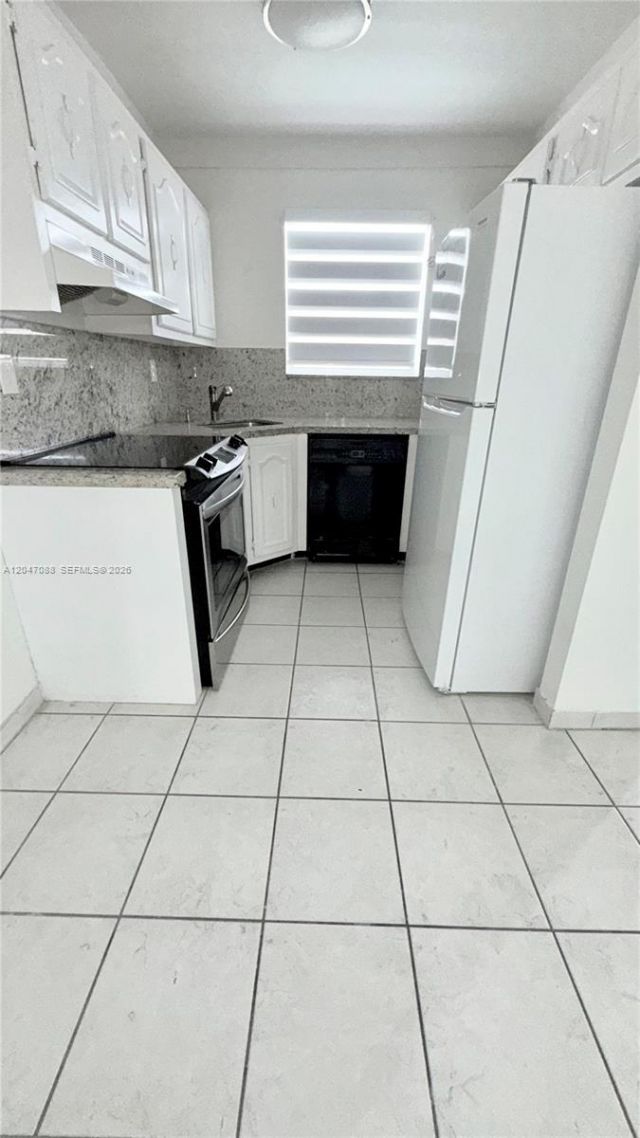 1975 NE 135th St, Unit 3F, North Miami, FL 33181 Photo