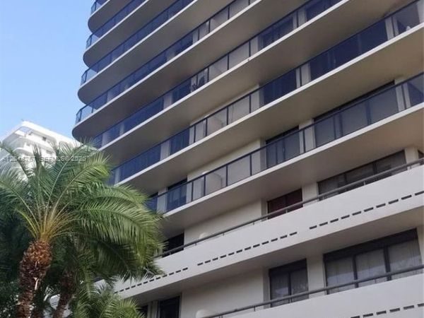 19667 Turnberry Way , Unit 12B, Aventura, FL 33180