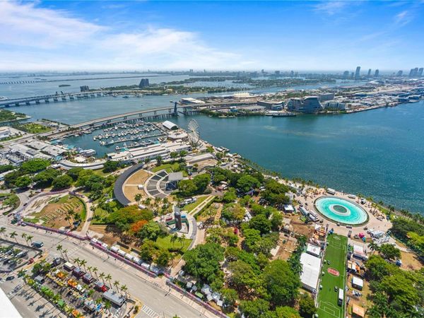 50 Biscayne Blvd, Unit 5210, Miami, FL 33132