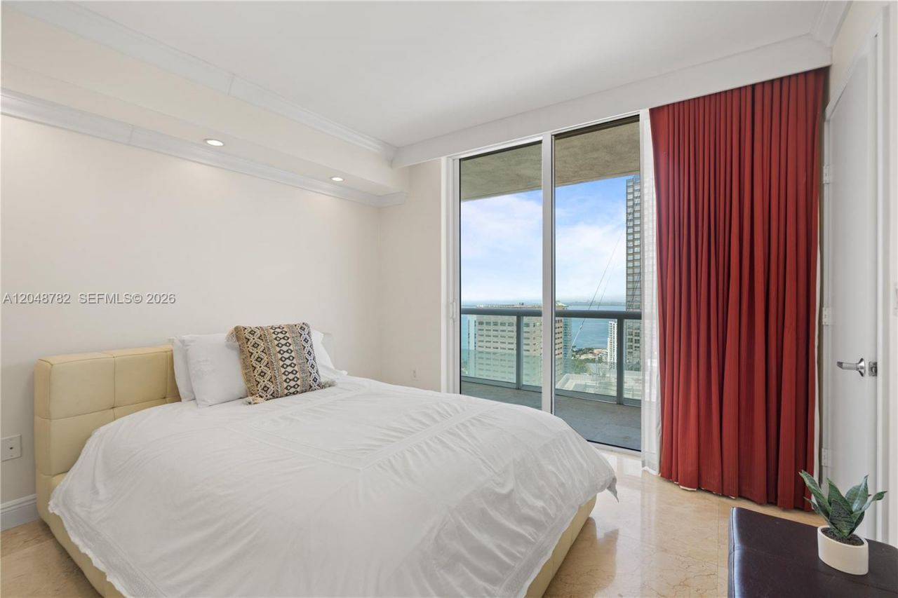 50 Biscayne Blvd, Unit 5210, Miami, FL 33132 Photo