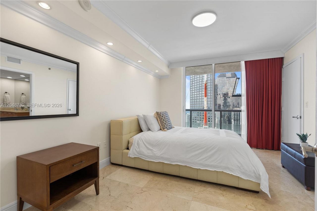 50 Biscayne Blvd, Unit 5210, Miami, FL 33132 Photo