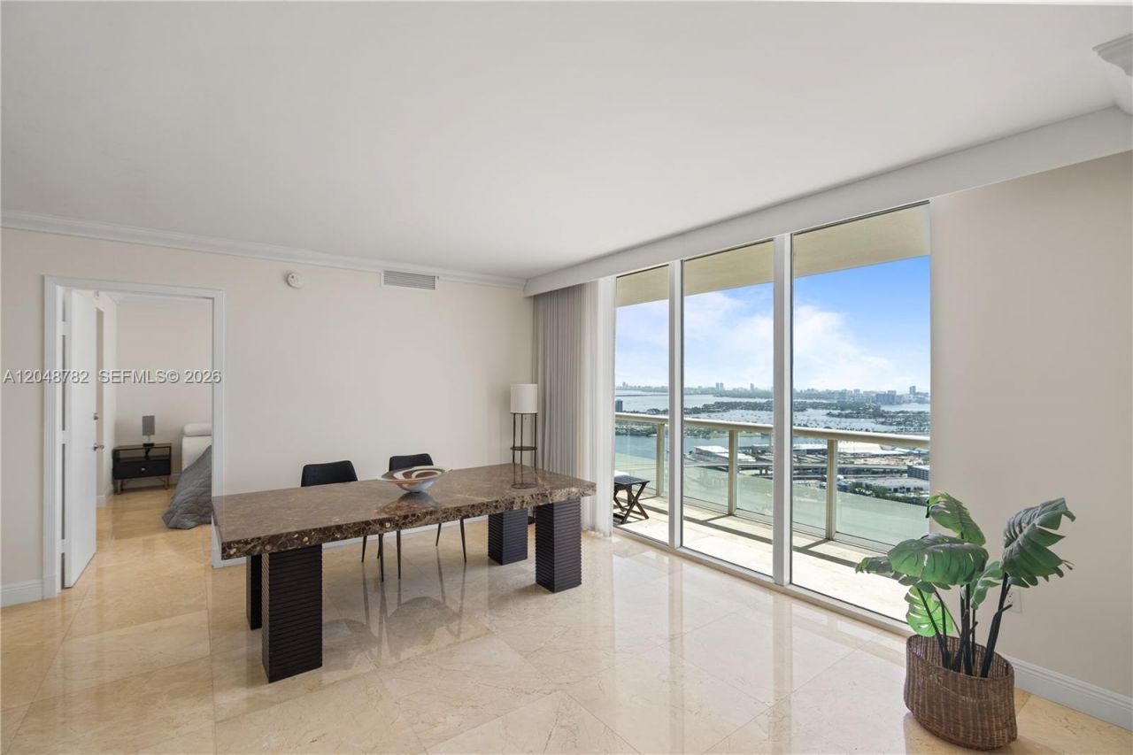 50 Biscayne Blvd, Unit 5210, Miami, FL 33132 Photo