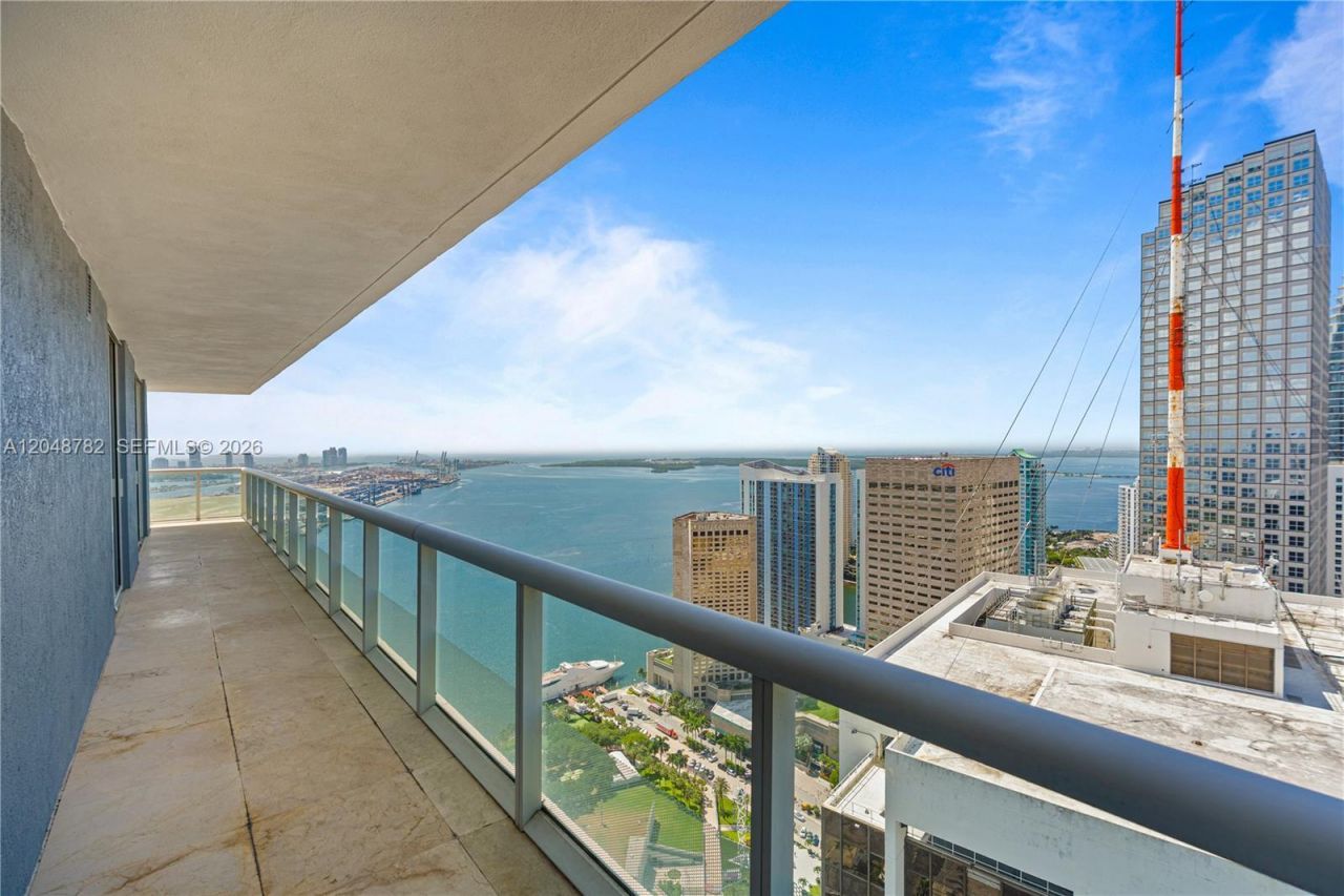50 Biscayne Blvd, Unit 5210, Miami, FL 33132 Photo