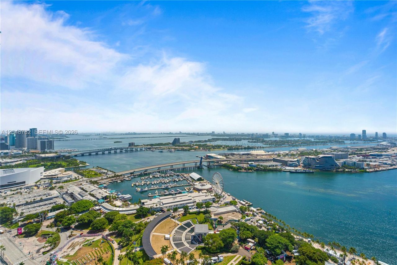 50 Biscayne Blvd, Unit 5210, Miami, FL 33132 Photo