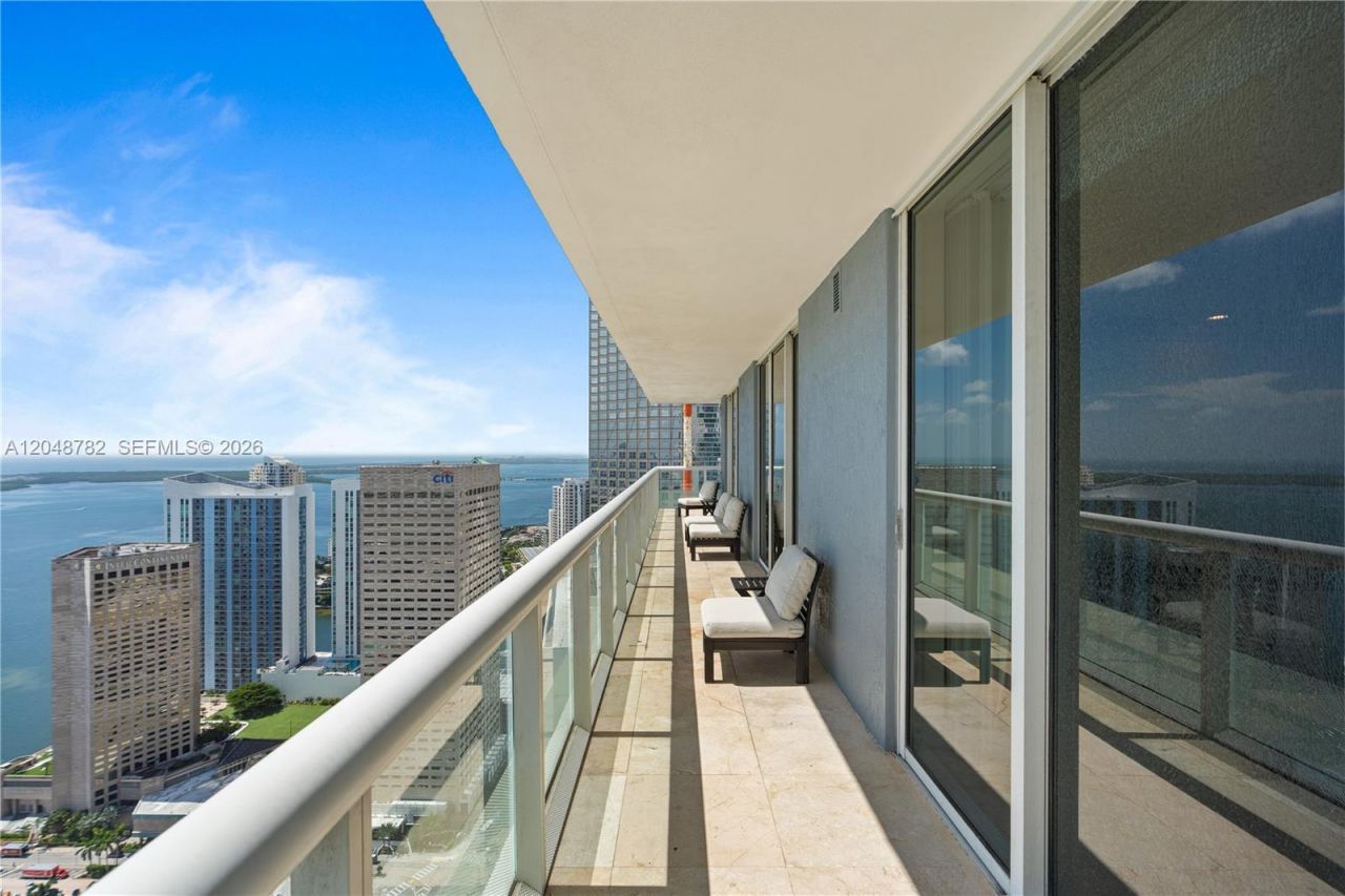 50 Biscayne Blvd, Unit 5210, Miami, FL 33132 Photo