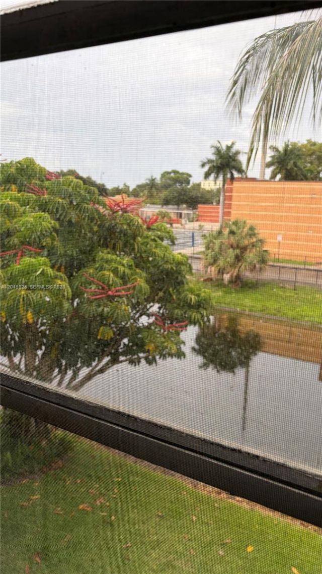 3940 NW 42nd Ave , Unit 313, Lauderdale Lakes, FL 33319 Photo