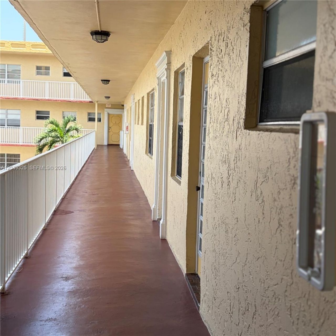 3940 NW 42nd Ave , Unit 313, Lauderdale Lakes, FL 33319 Photo